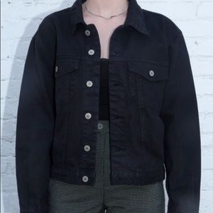 BRANDY MELVILLE BLACK KAYLEE DENIM JACKET